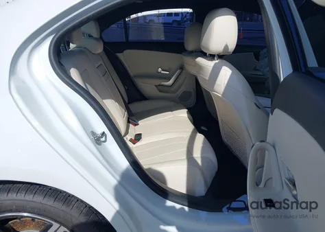 2020 Mercedes-Benz A 220 z USA, uszkodzony, nr VIN W1K3G4EB6LJ202811